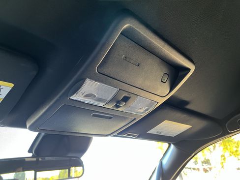 Used 2024 Nissan Frontier PRO-4X w/ Off-Road Protection Package image 25