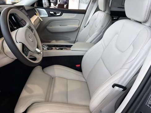 New 2026 Volvo XC60 T8 Ultra AWD/4WD image 18