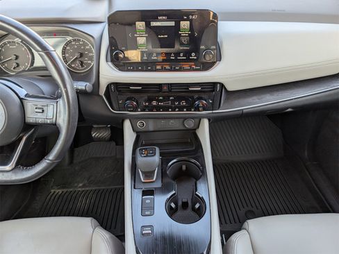 Used 2021 Nissan Rogue SL w/ Premium Package image 7