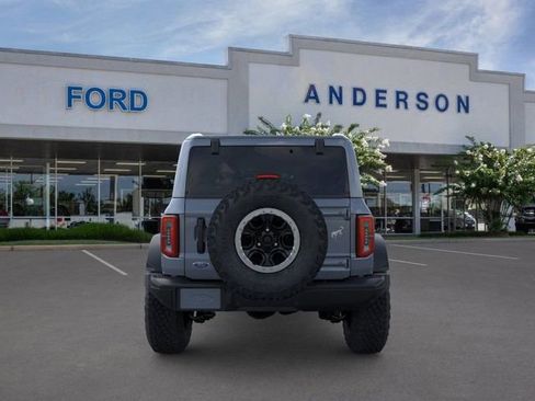 New 2025 Ford Bronco Badlands image 5