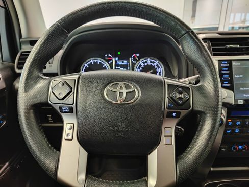 Used 2021 Toyota 4Runner Limited AWD/4WD image 26
