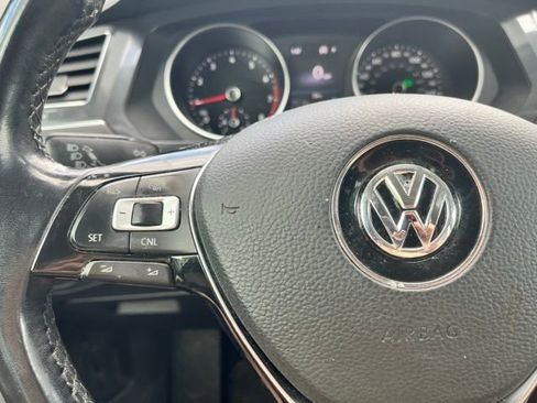 Used 2018 Volkswagen Tiguan SE w/ 18" Alloy Wheels Package AWD/4WD image 24
