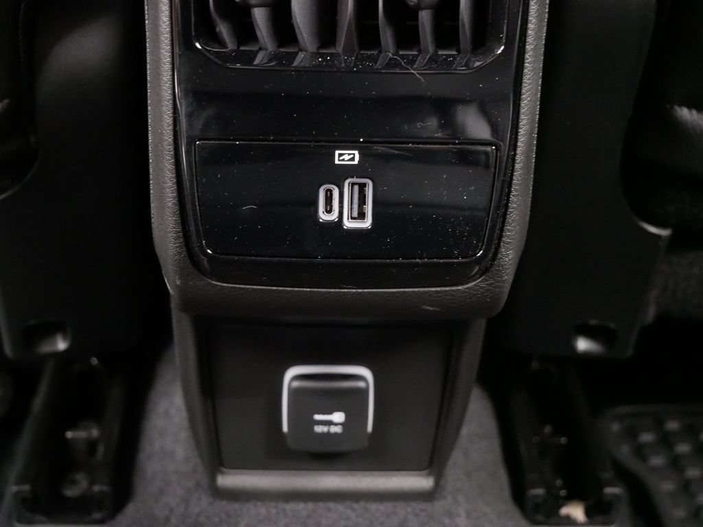 New 2026 Jeep Compass Latitude AWD/4WD image 16