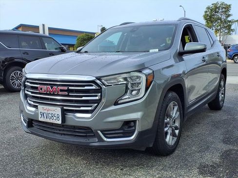 Used 2024 GMC Terrain SLT image 24