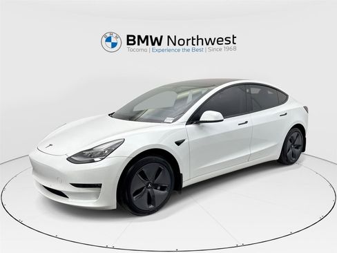 Used 2017 Tesla Model 3 Standard Range image 1