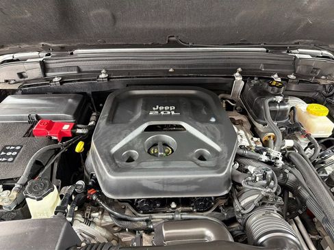 Used 2019 Jeep Wrangler Unlimited Rubicon AWD/4WD image 31