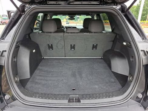 Used 2025 Chevrolet Equinox LT FWD image 28