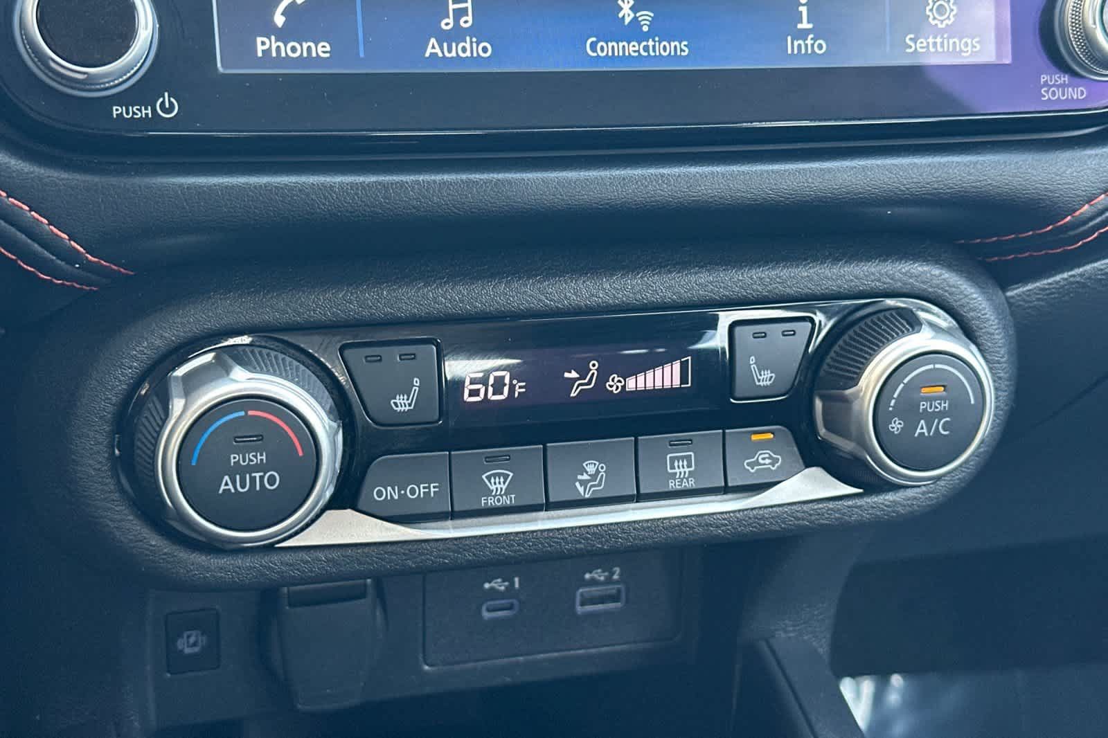 Used 2024 Nissan Versa SR FWD image 18
