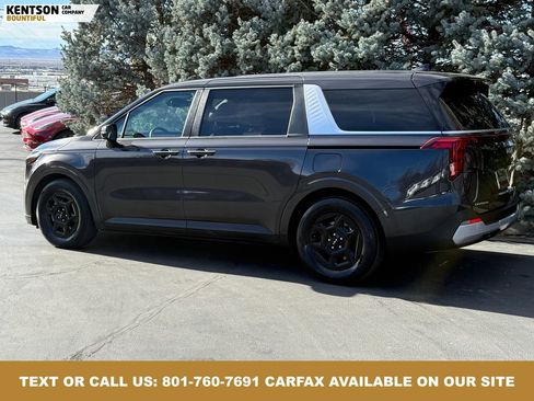 Used 2025 Kia Carnival image 5