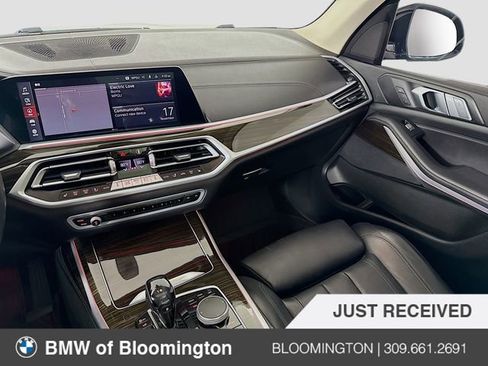 Used 2021 BMW X7 xDrive40i w/ Parking Assistance Package image 23