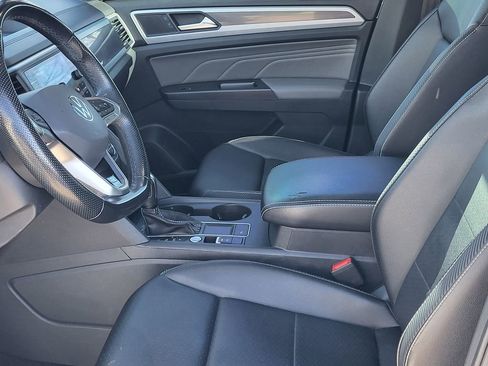 Used 2021 Volkswagen Atlas Cross Sport SE FWD image 26