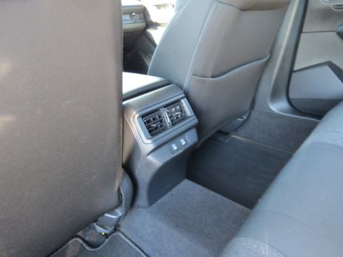 Used 2025 Honda Accord SE image 12