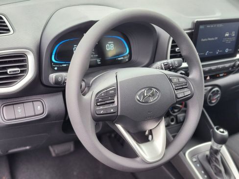 New 2026 Hyundai Venue SE FWD image 19