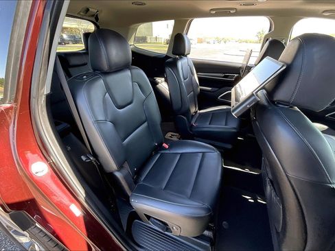 Used 2022 Kia Telluride S image 17