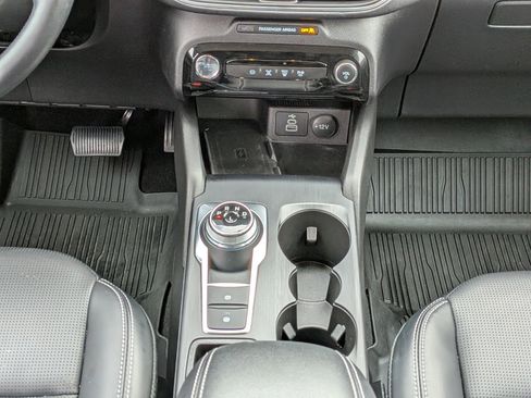 Certified 2025 Ford Escape Platinum image 21