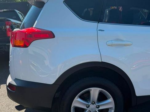Used 2014 Toyota RAV4 XLE AWD/4WD image 16