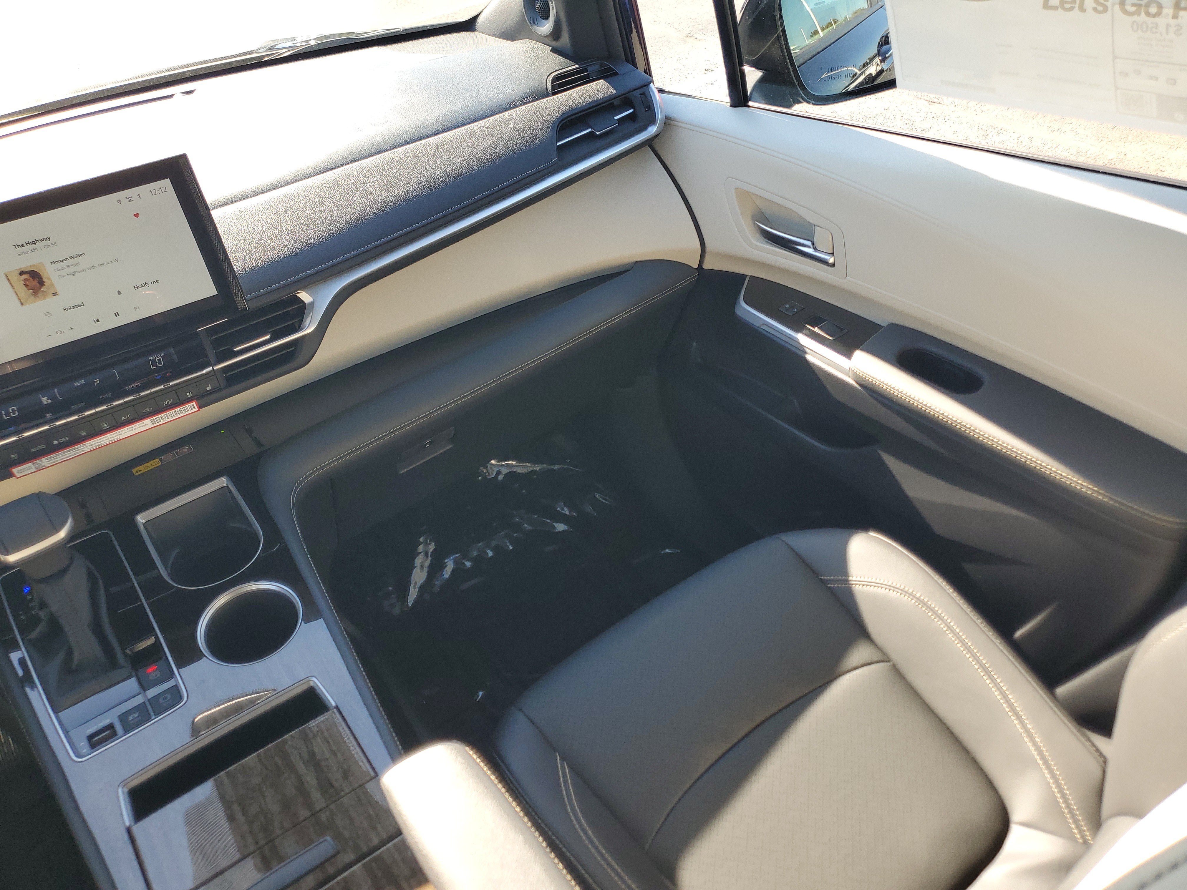 New 2026 Toyota Sienna Platinum AWD/4WD image 20