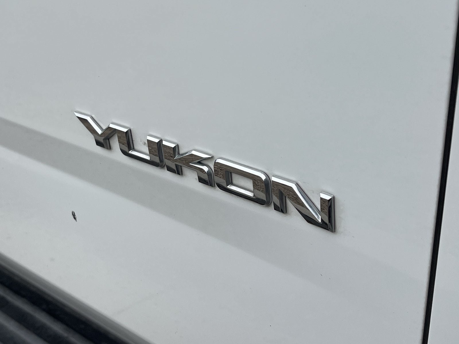 Used 2019 GMC Yukon SLT w/ HD Trailering Package AWD/4WD image 4