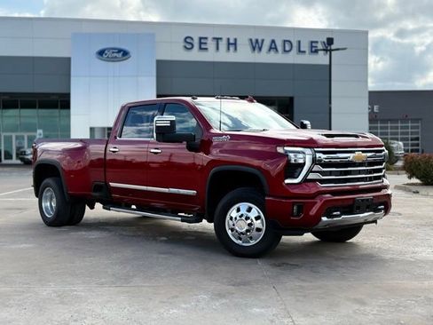 Used 2024 Chevrolet Silverado 3500 High Country image 1