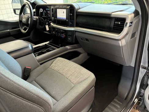 Used 2024 Ford F350 XLT w/ 360-Degree Camera Package AWD/4WD image 16