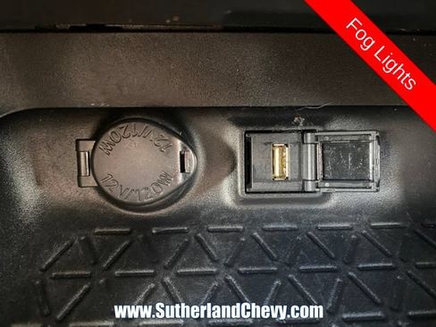 Used 2021 Toyota RAV4 XLE AWD/4WD image 31