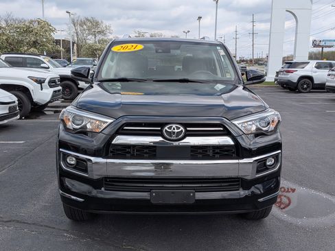 Certified 2021 Toyota 4Runner Limited AWD/4WD image 2