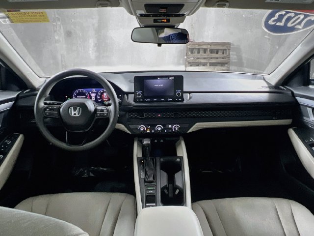 Used 2023 Honda Accord LX image 28