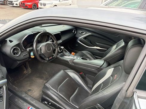 Used 2022 Chevrolet Camaro SS RWD image 10