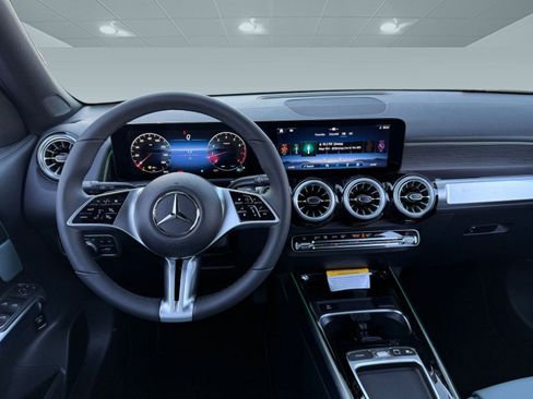 New 2026 Mercedes-Benz GLB 250 image 23