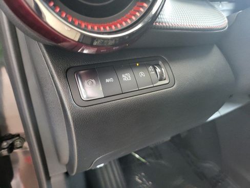 Used 2025 Chevrolet Equinox RS w/ Safety and Technology Package AWD/4WD image 18