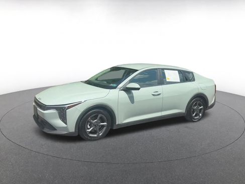 Used 2025 Kia K4 FWD image 7