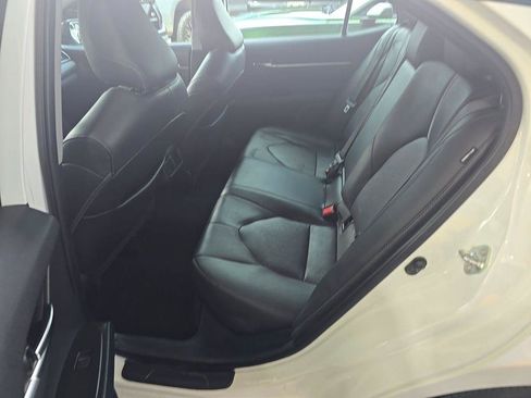 Used 2022 Toyota Camry XSE FWD image 16