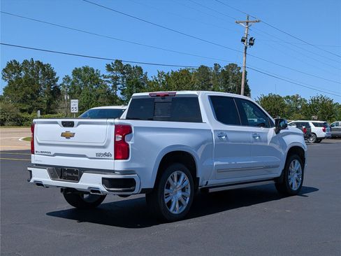New 2026 Chevrolet Silverado 1500 High Country AWD/4WD image 6
