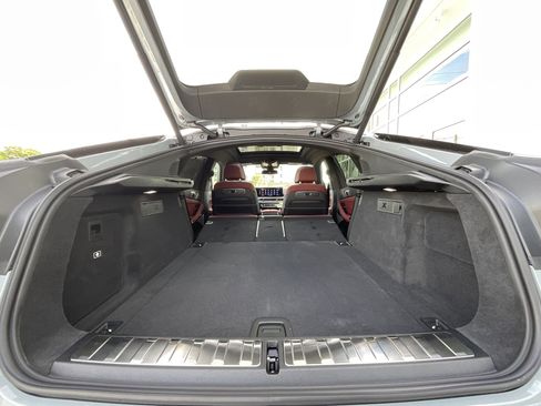 New 2026 BMW X6 xDrive40i w/ Executive Package image 31