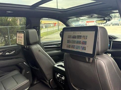 Used 2024 GMC Yukon Denali w/ Advanced Technology Package image 52