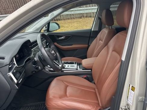 Used 2023 Audi Q7 2.0T Premium Plus w/ Premium Plus Package image 10