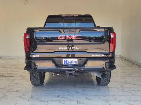 Used 2026 GMC Sierra 2500 Denali w/ Technology Package AWD/4WD image 6