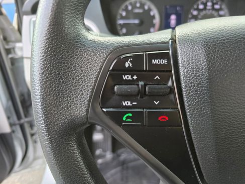 Used 2017 Hyundai Sonata SE image 29