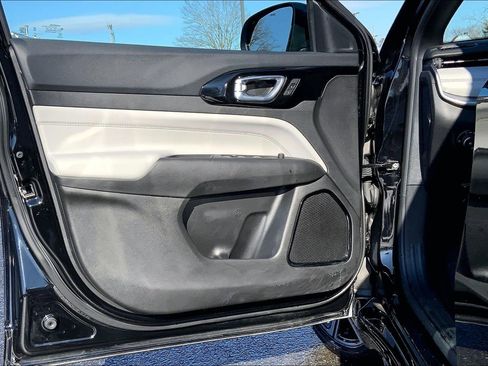 Certified 2025 Jeep Compass Limited w/ Elite Group image 20