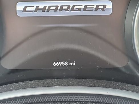 Used 2018 Dodge Charger GT AWD/4WD image 11