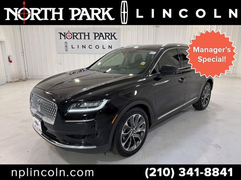 Used 2023 Lincoln Nautilus Reserve w/ Luxury Package image 1