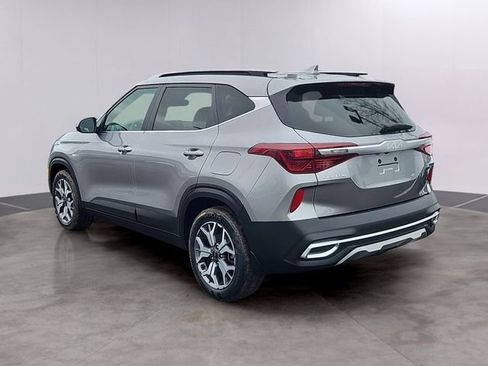 Used 2022 Kia Seltos EX image 6