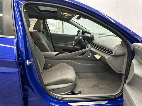 New 2025 Hyundai Elantra SEL w/ Cargo Package image 15