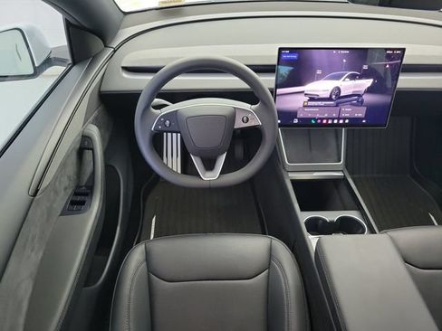 Used 2026 Tesla Model Y Long Range AWD/4WD image 16