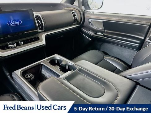 Used 2025 Ford Expedition Tremor AWD/4WD image 32