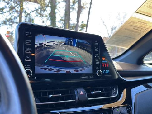 Used 2019 Toyota C-HR Limited image 24