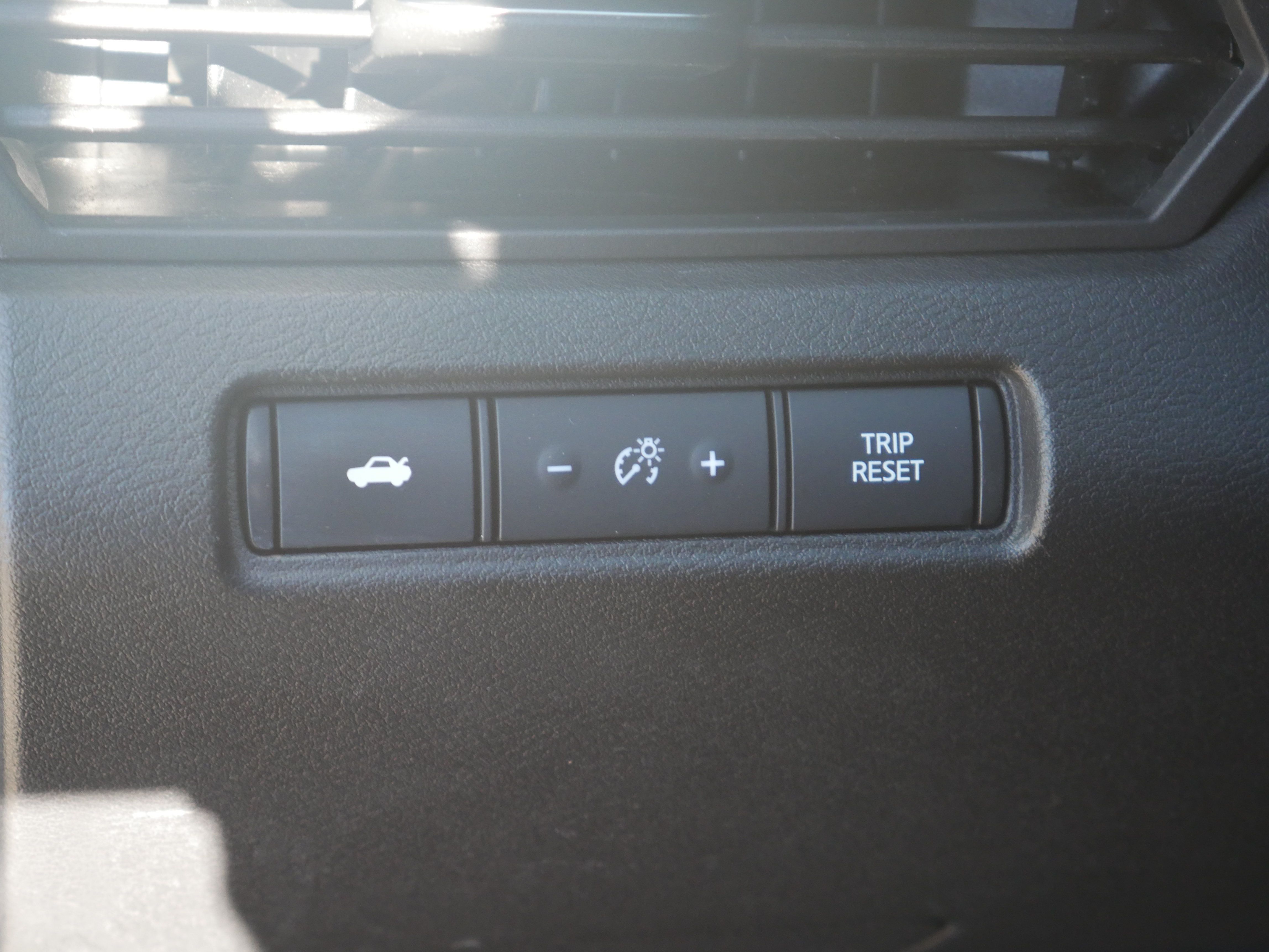 Certified 2023 Nissan Altima 2.5 SV AWD/4WD image 5