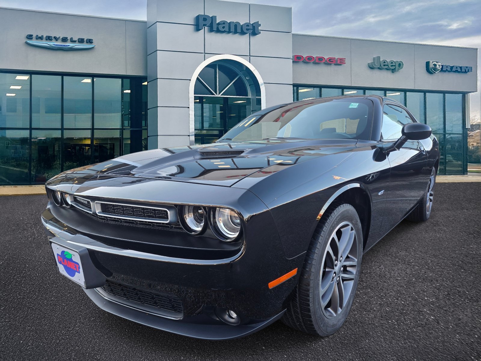 Used 2018 Dodge Challenger GT w/ GT Interior Package AWD/4WD image 3