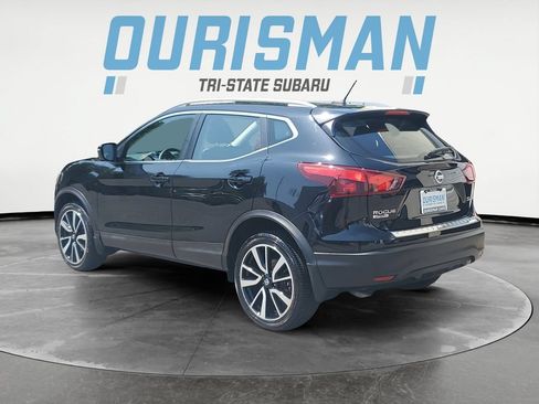 Used 2017 Nissan Rogue Sport SL AWD/4WD image 4