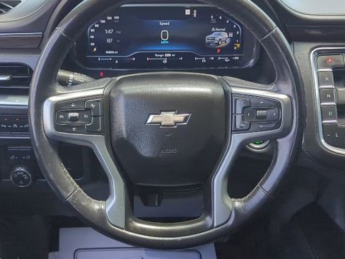 Used 2022 Chevrolet Suburban LT AWD/4WD image 8
